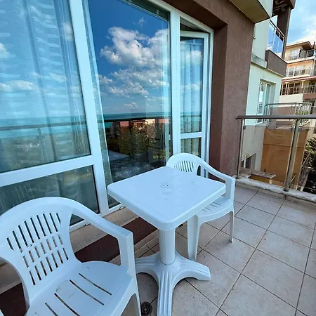 Sea View Byla Апартаменти *